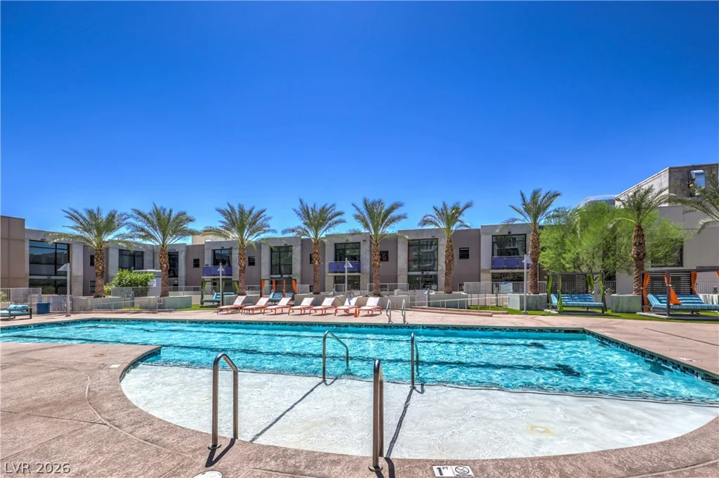 353 Bonneville, Las Vegas, NV 89101