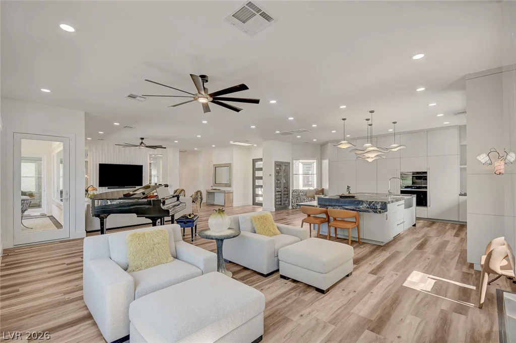 5043 Pensier, Las Vegas, NV 89135