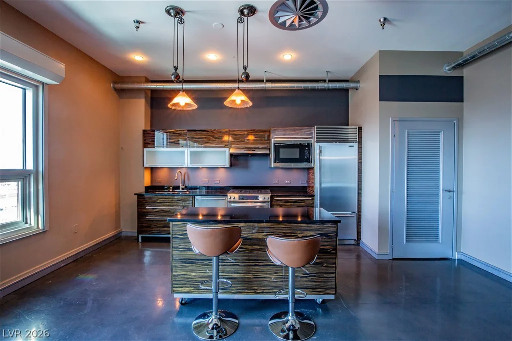 200 Hoover, Las Vegas, NV 89101