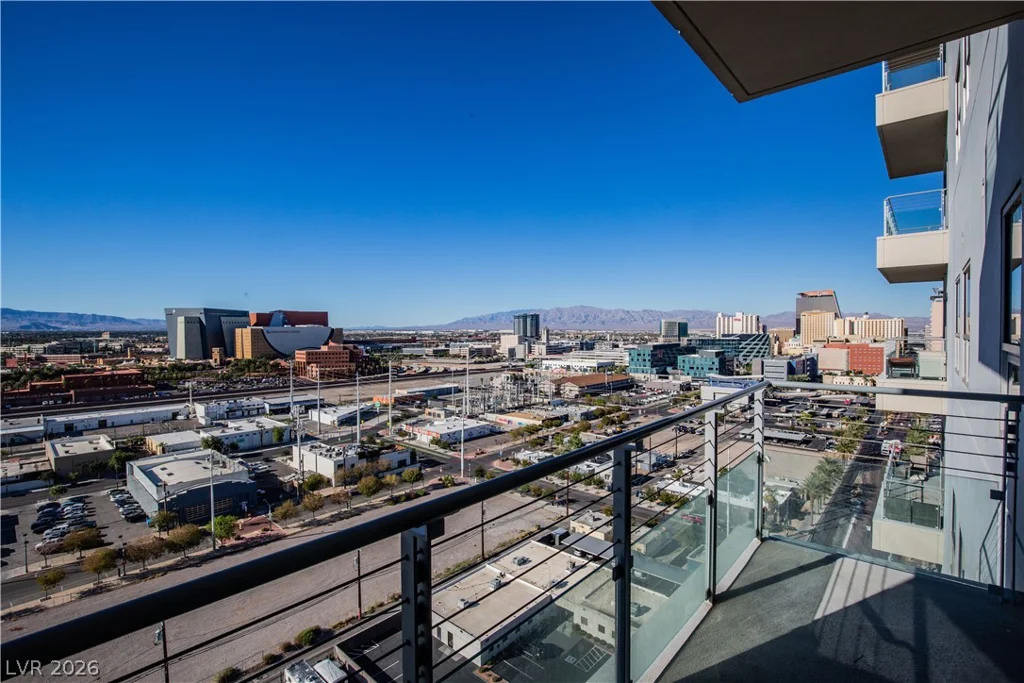 200 Hoover, Las Vegas, NV 89101