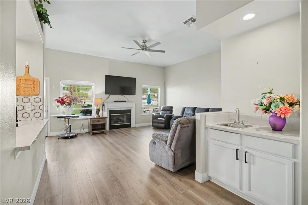 5004 Desert Fir, Las Vegas, NV 89130