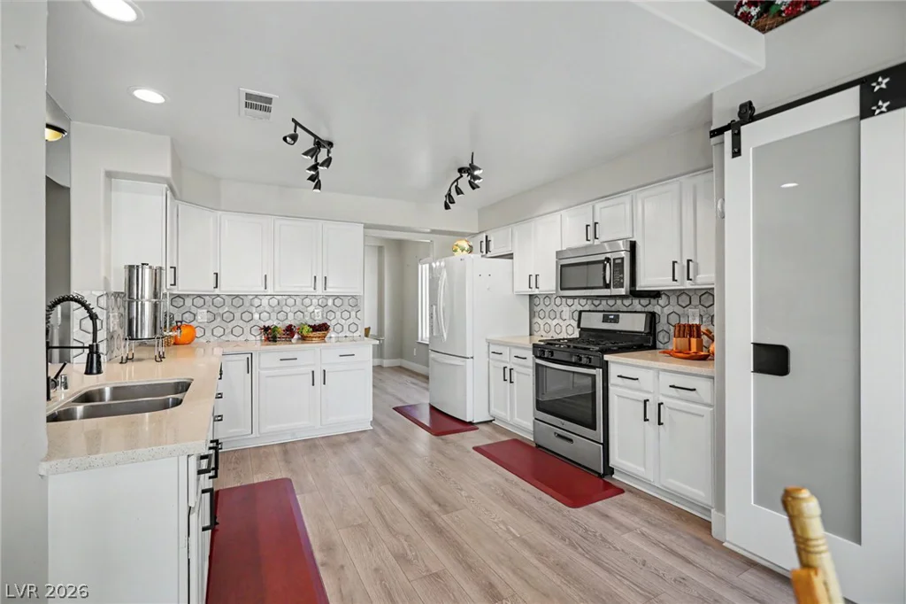 5004 Desert Fir, Las Vegas, NV 89130