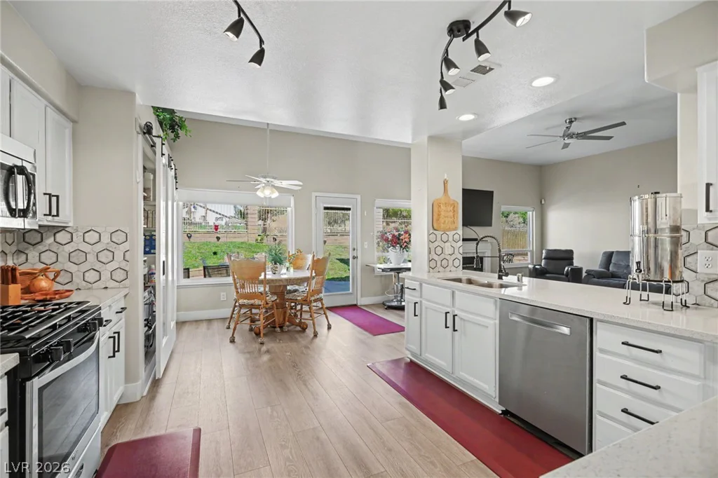 5004 Desert Fir, Las Vegas, NV 89130