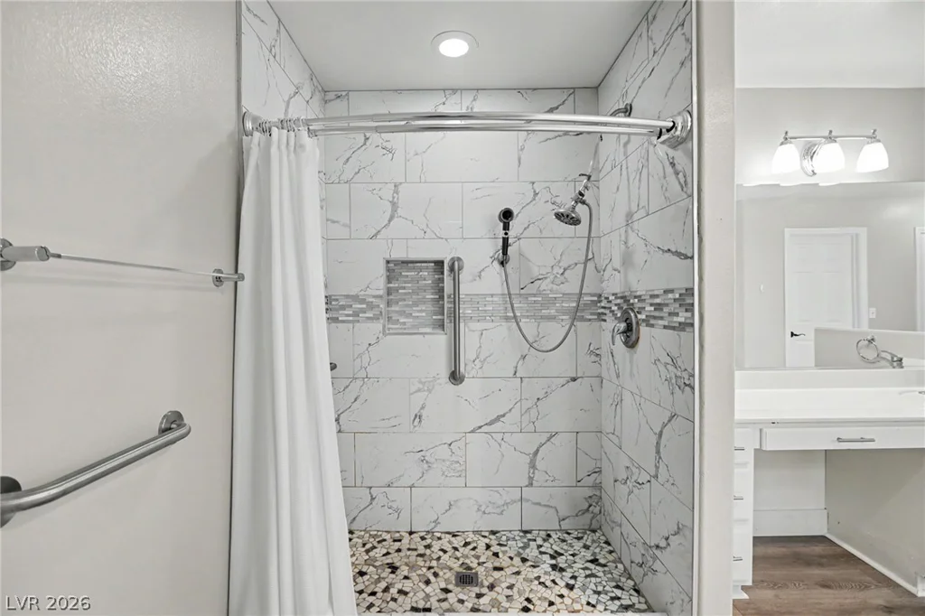 5004 Desert Fir, Las Vegas, NV 89130