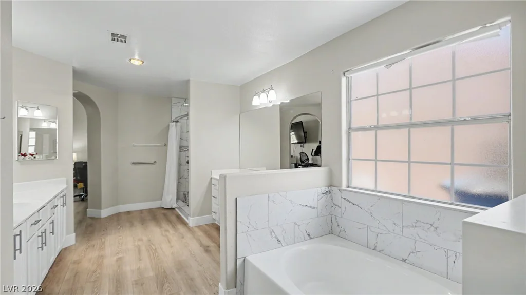 5004 Desert Fir, Las Vegas, NV 89130