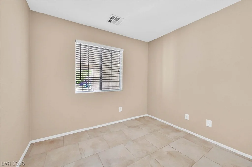 10627 Foggy Glen, Las Vegas, NV 89135