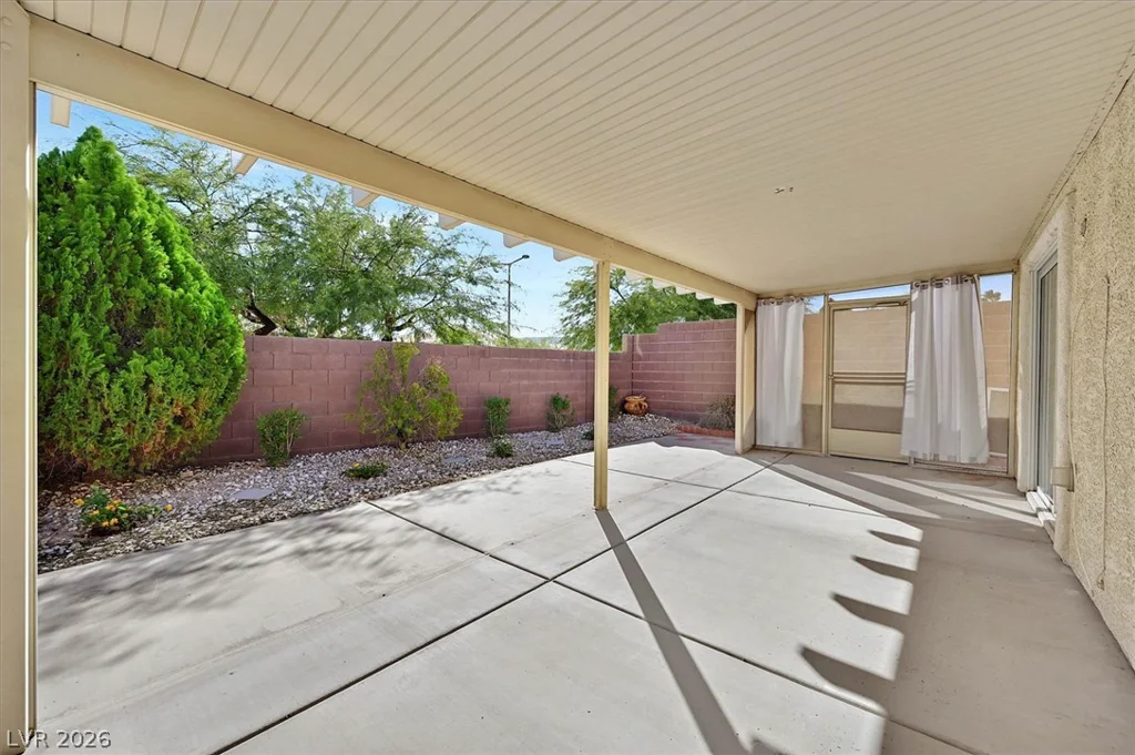10627 Foggy Glen, Las Vegas, NV 89135