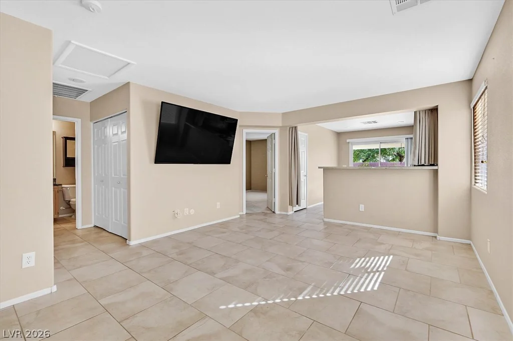 10627 Foggy Glen, Las Vegas, NV 89135
