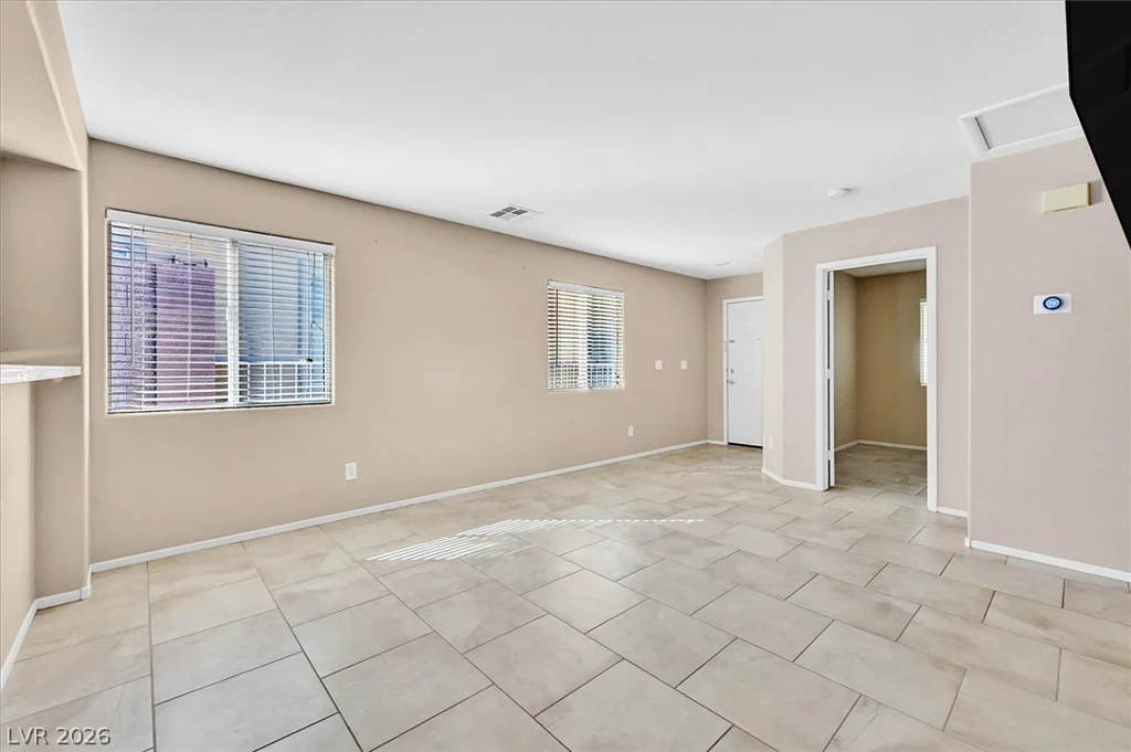 10627 Foggy Glen, Las Vegas, NV 89135