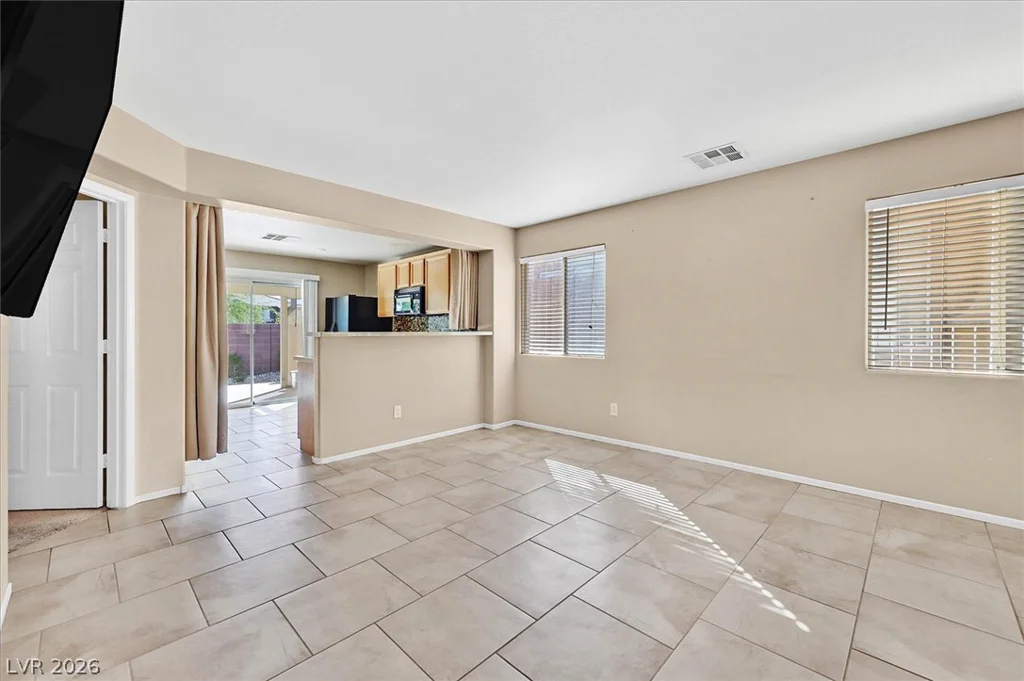 10627 Foggy Glen, Las Vegas, NV 89135