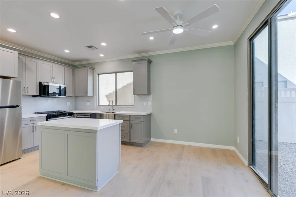 552 Civic Holiday, North Las Vegas, NV 89031