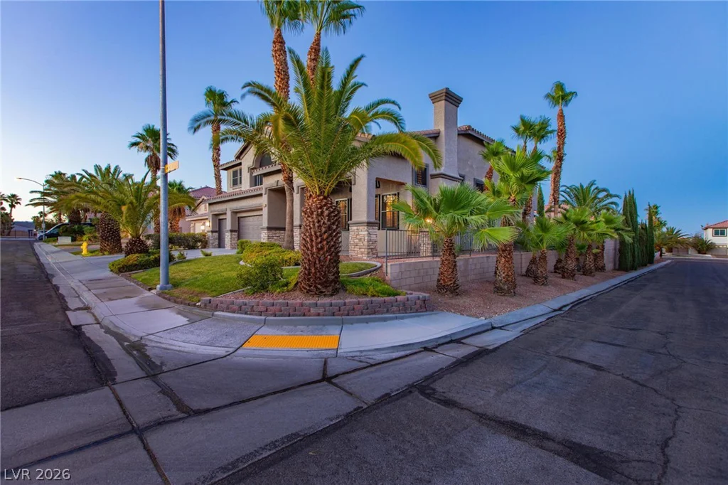 2972 Imperial Purple, Las Vegas, NV 89117