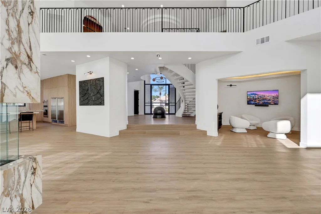 3765 Pacific, Las Vegas, NV 89121