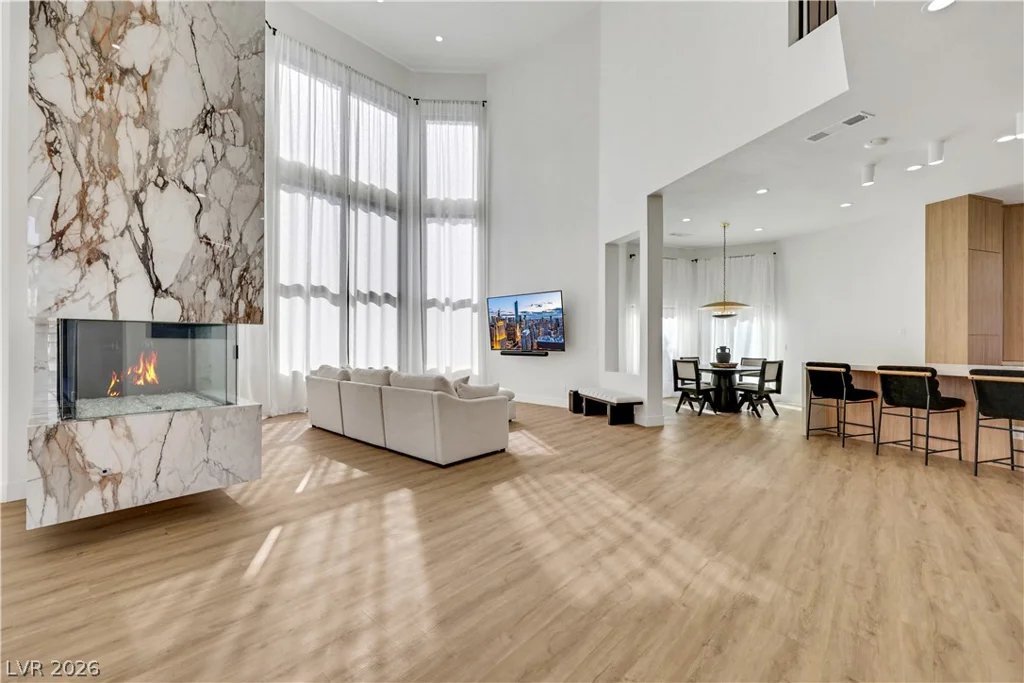 3765 Pacific, Las Vegas, NV 89121