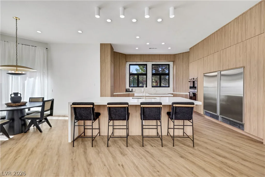 3765 Pacific, Las Vegas, NV 89121