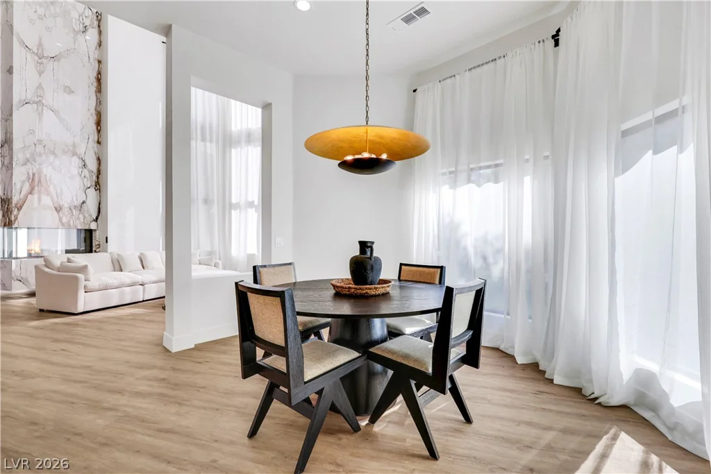 3765 Pacific, Las Vegas, NV 89121