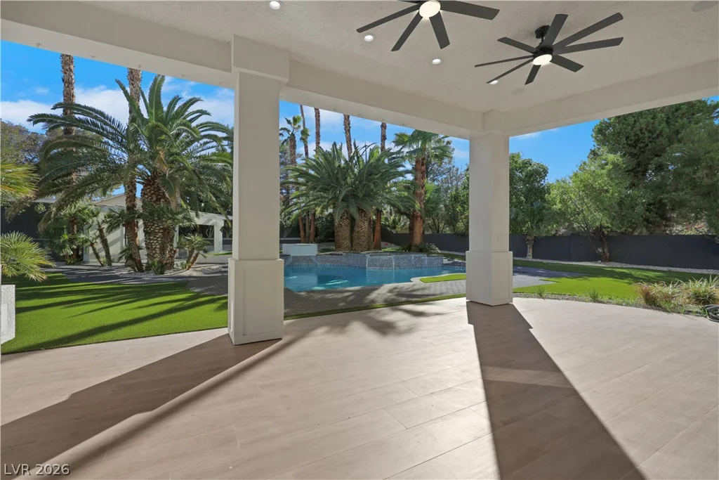 3765 Pacific, Las Vegas, NV 89121