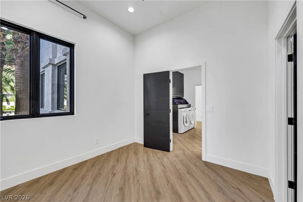 3765 Pacific, Las Vegas, NV 89121