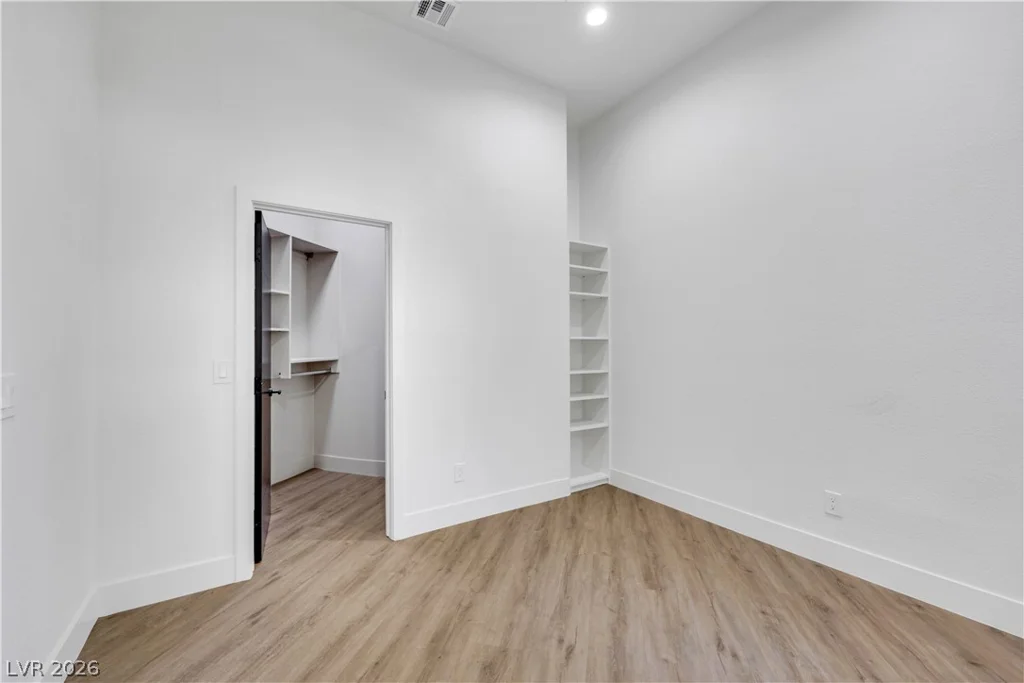 3765 Pacific, Las Vegas, NV 89121