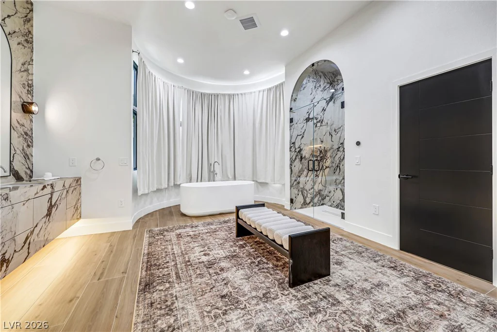 3765 Pacific, Las Vegas, NV 89121