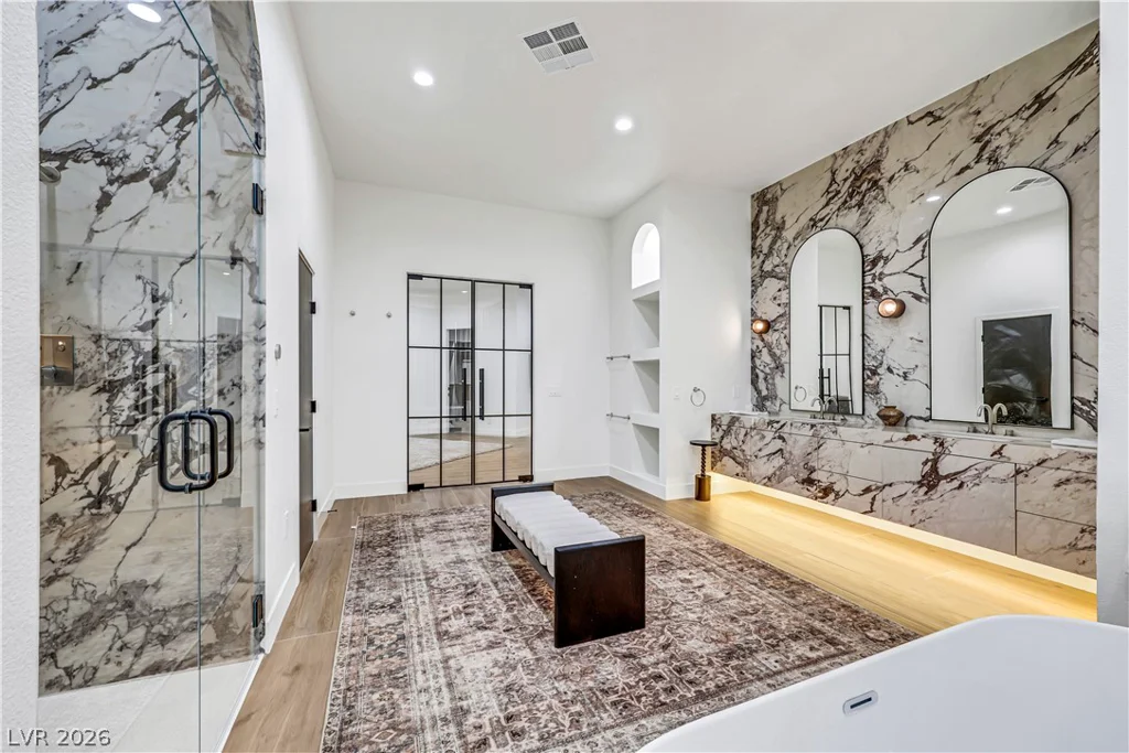 3765 Pacific, Las Vegas, NV 89121