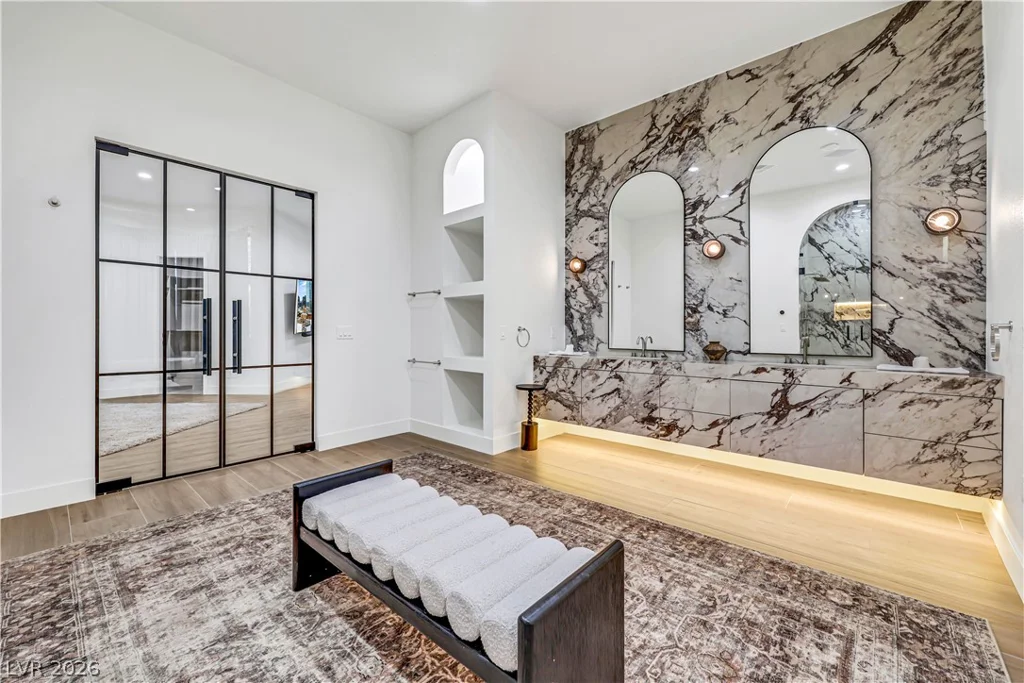 3765 Pacific, Las Vegas, NV 89121