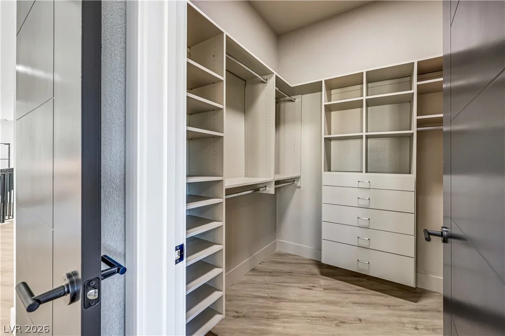 3765 Pacific, Las Vegas, NV 89121