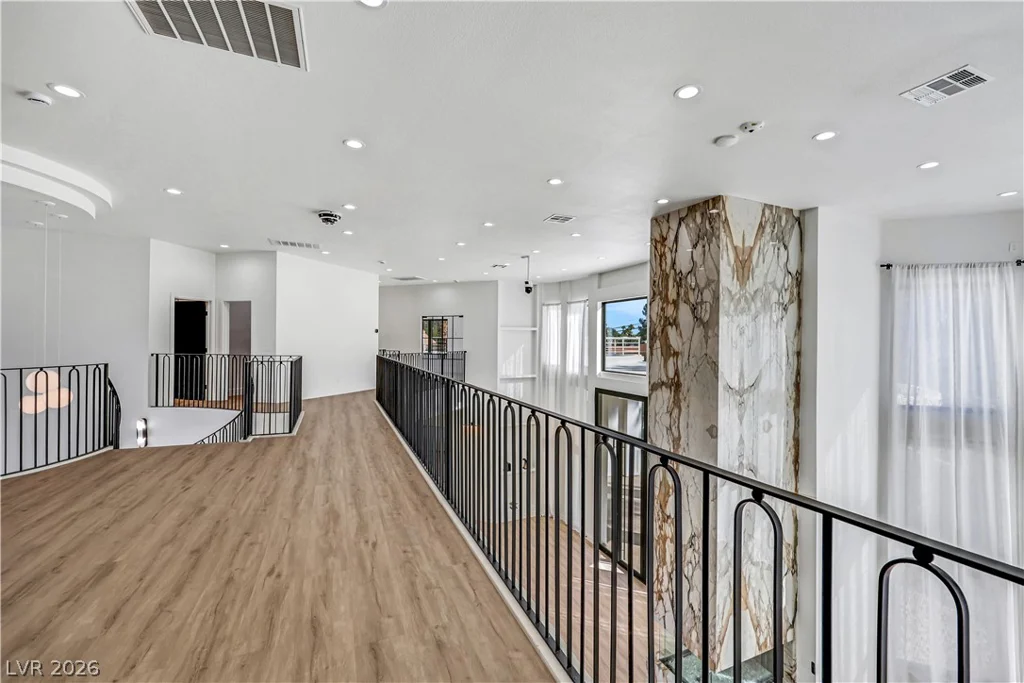 3765 Pacific, Las Vegas, NV 89121