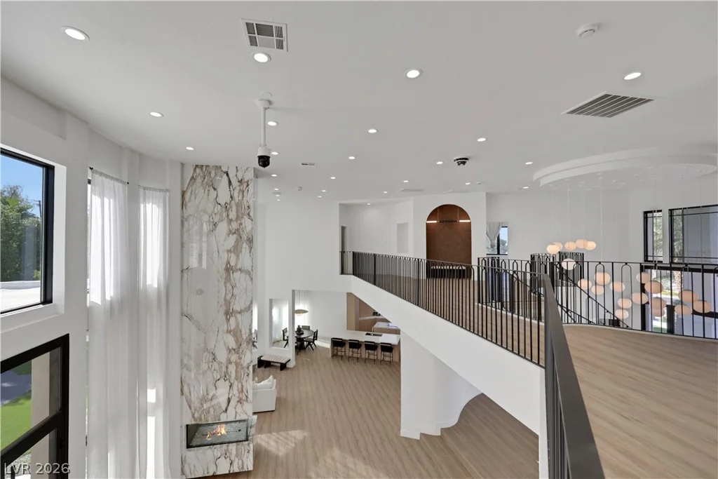 3765 Pacific, Las Vegas, NV 89121
