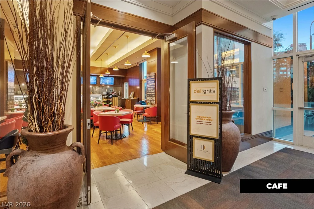 125 Harmon, Las Vegas, NV 89109
