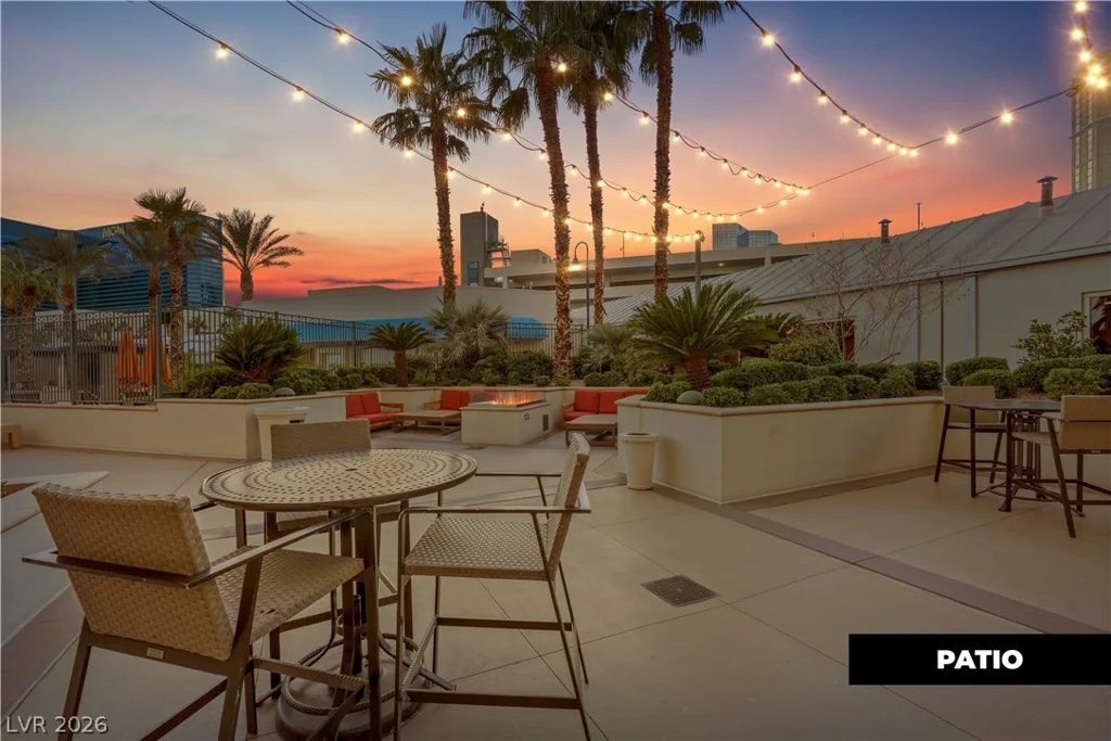 125 Harmon, Las Vegas, NV 89109