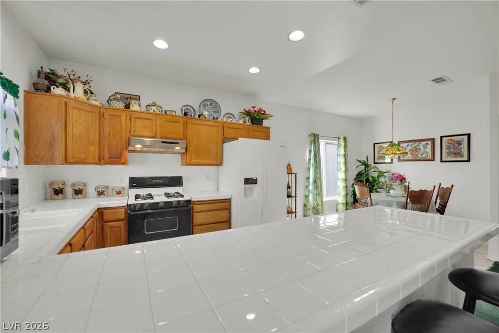 602 Coolidge, Henderson, NV 89015