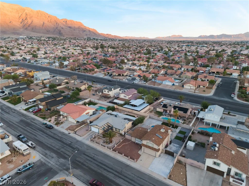 6159 Brynhurst, Las Vegas, NV 89156