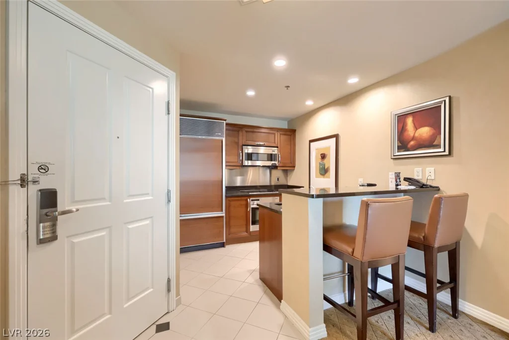 145 Harmon, Las Vegas, NV 89109
