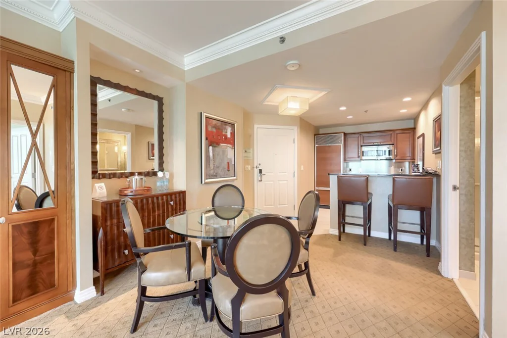 145 Harmon, Las Vegas, NV 89109