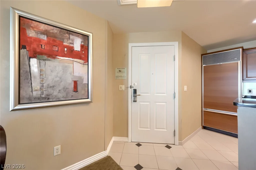 145 Harmon, Las Vegas, NV 89109