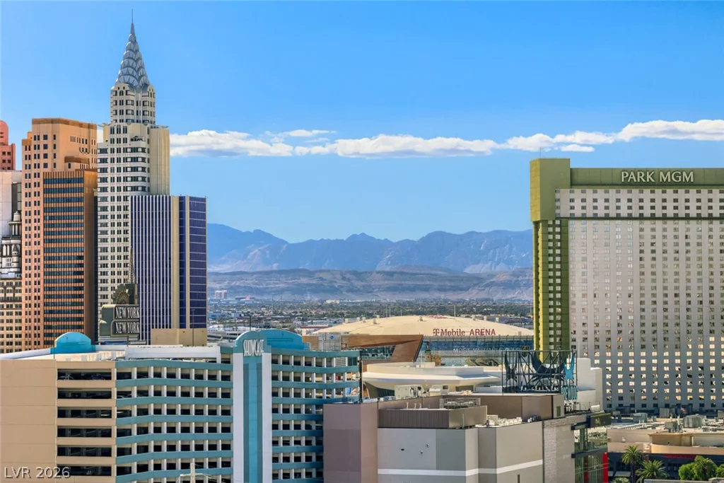 145 Harmon, Las Vegas, NV 89109