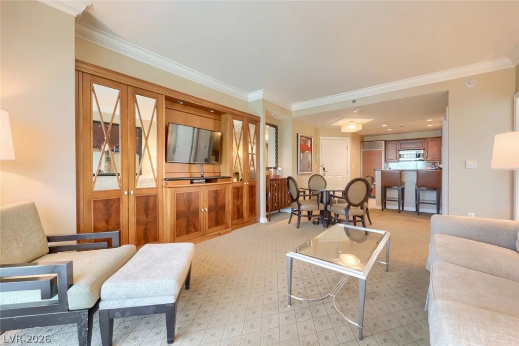 145 Harmon, Las Vegas, NV 89109