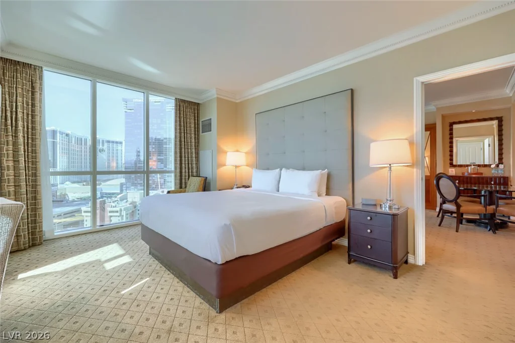 145 Harmon, Las Vegas, NV 89109