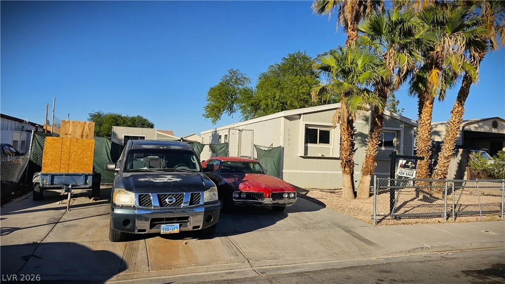 5998 Castlemont, Las Vegas, NV 89156