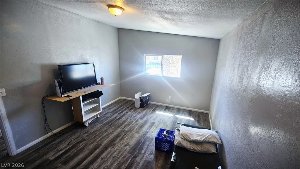 5998 Castlemont, Las Vegas, NV 89156