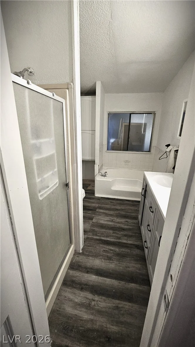 5998 Castlemont, Las Vegas, NV 89156