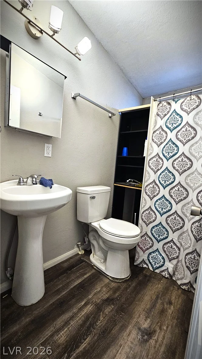 5998 Castlemont, Las Vegas, NV 89156