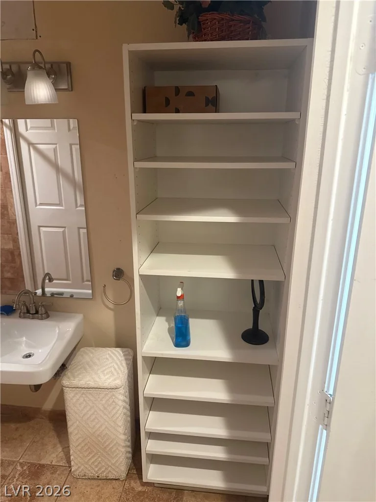 4405 Inez, Las Vegas, NV 89130