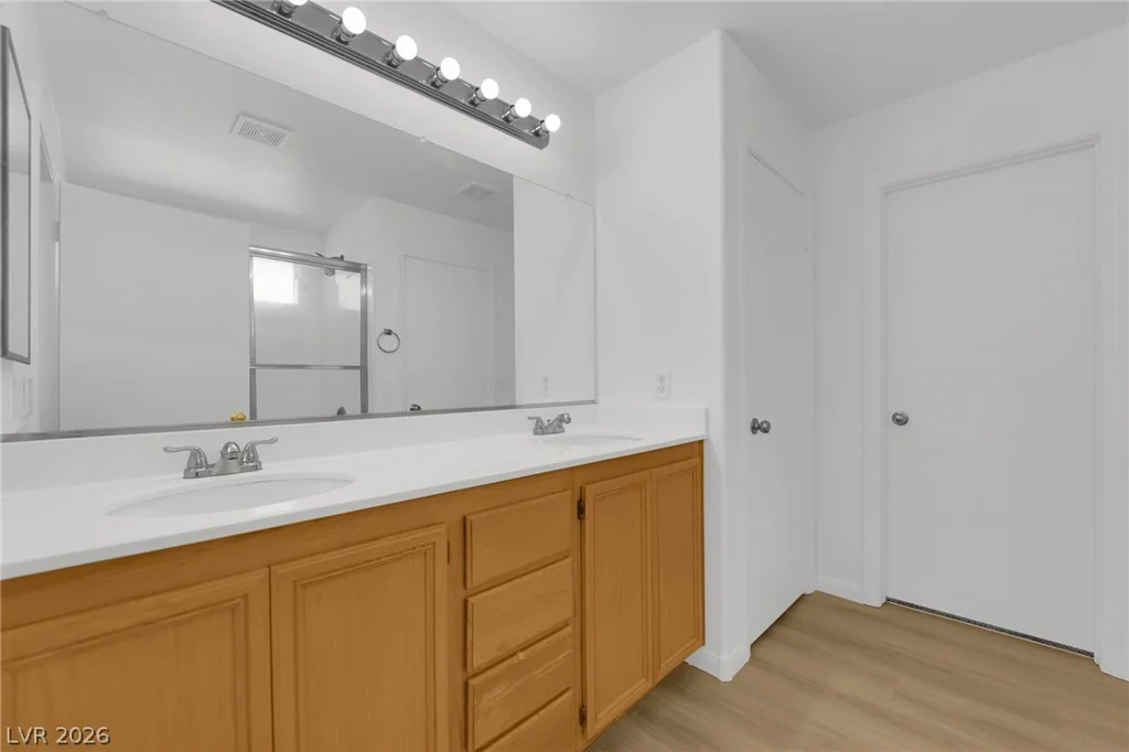7677 Balmoral Mills, Las Vegas, NV 89113