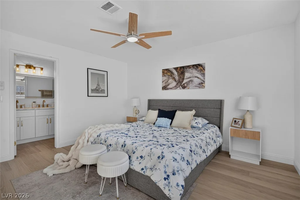 3939 Meadowglen, Las Vegas, NV 89121