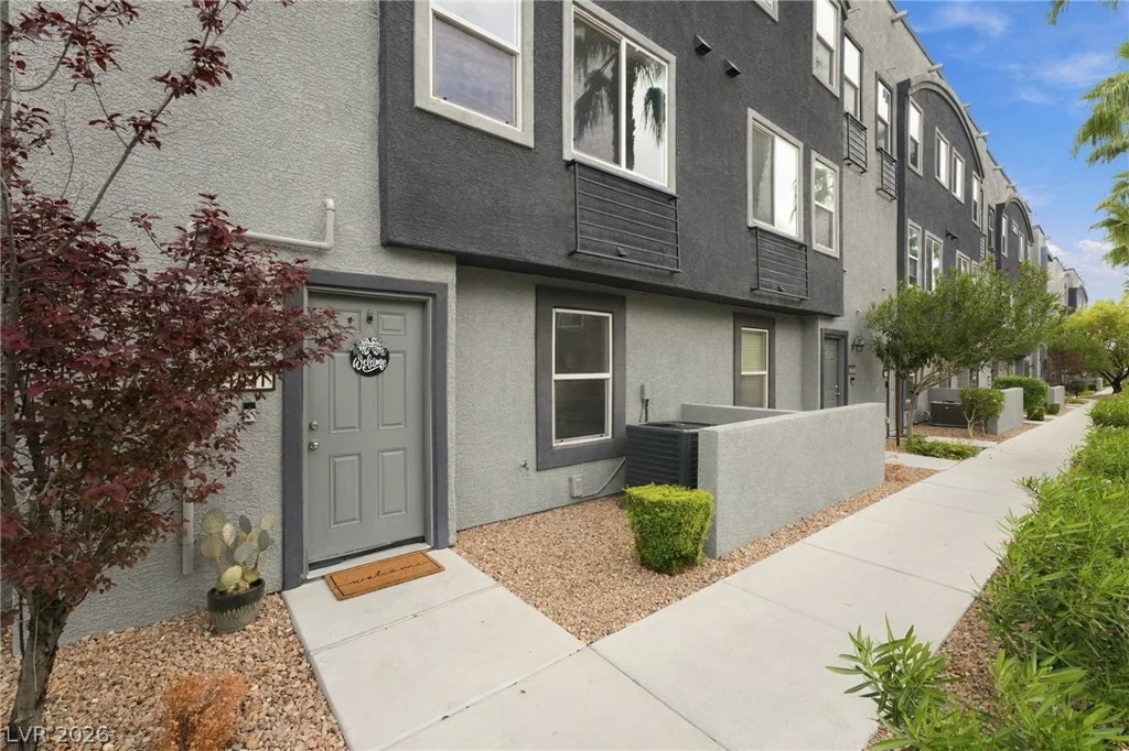 9050 Tropicana, Las Vegas, NV 89147