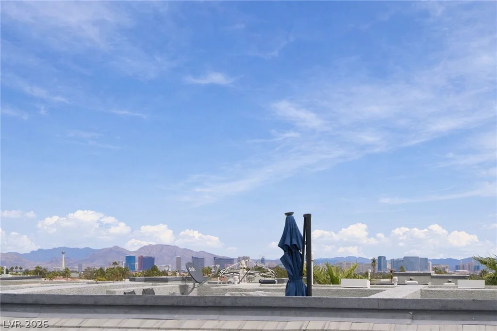 9050 Tropicana, Las Vegas, NV 89147
