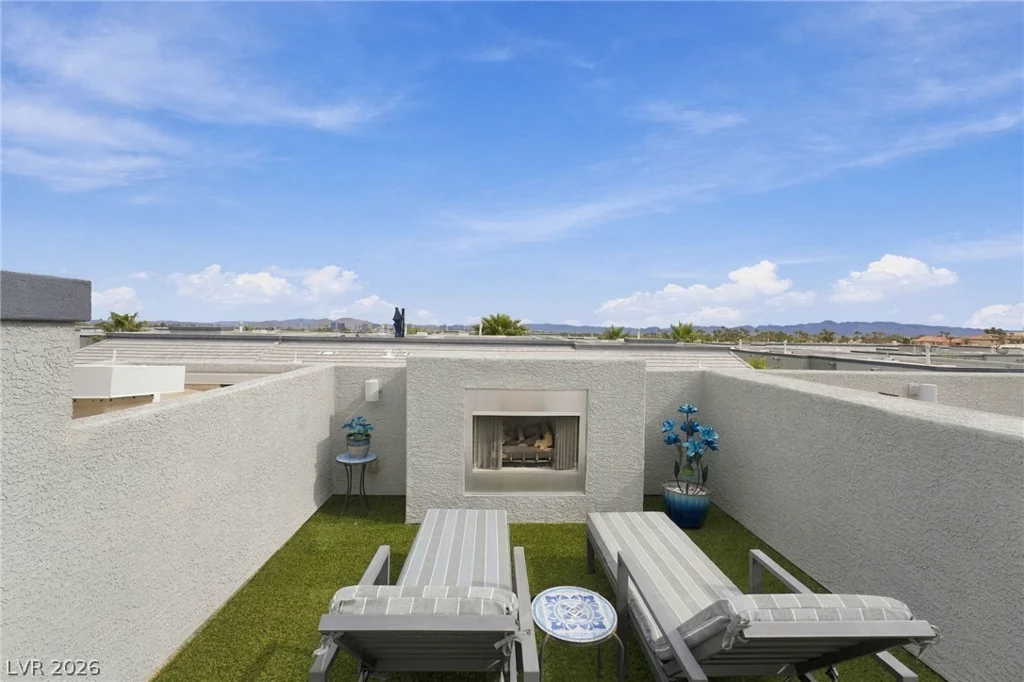 9050 Tropicana, Las Vegas, NV 89147