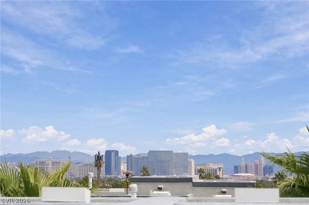 9050 Tropicana, Las Vegas, NV 89147